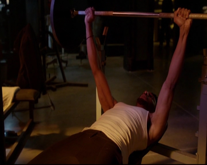 VampireDiariesWorld-dot-nl_TheOriginals_3x15AnOldFriendCalls0716.jpg
