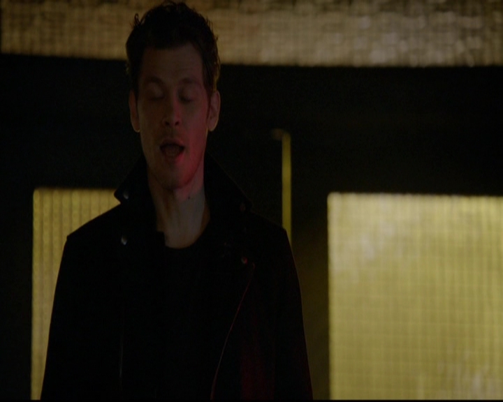 VampireDiariesWorld-dot-nl_TheOriginals_3x15AnOldFriendCalls1412.jpg