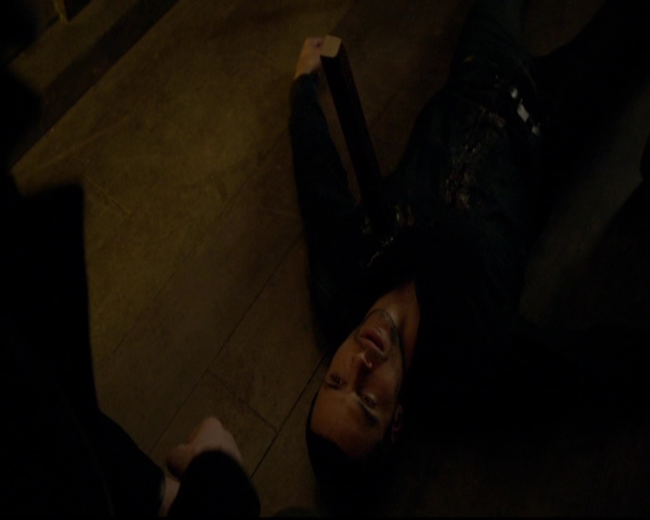 VampireDiariesWorld-dot-nl_TheOriginals_3x15AnOldFriendCalls1417.jpg