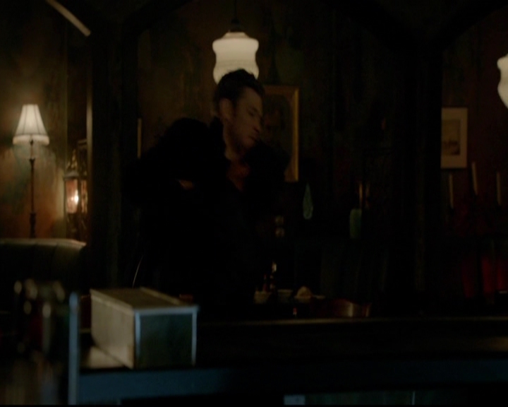VampireDiariesWorld-dot-nl_TheOriginals_3x15AnOldFriendCalls1428.jpg