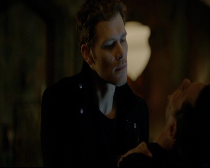 VampireDiariesWorld-dot-nl_TheOriginals_3x15AnOldFriendCalls1436.jpg
