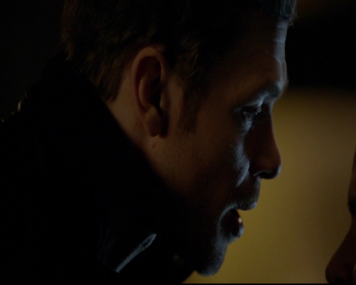 VampireDiariesWorld-dot-nl_TheOriginals_3x15AnOldFriendCalls1438.jpg