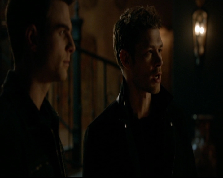 VampireDiariesWorld-dot-nl_TheOriginals_3x15AnOldFriendCalls1548.jpg