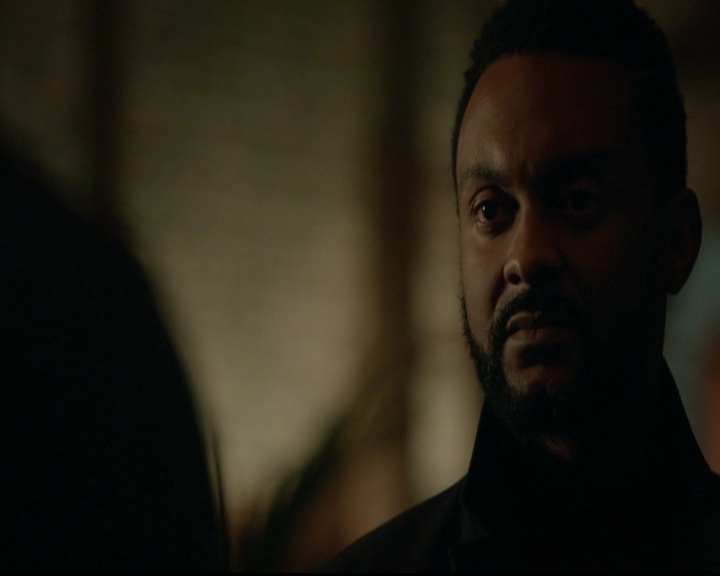 VampireDiariesWorld-dot-nl_TheOriginals_3x15AnOldFriendCalls1621.jpg
