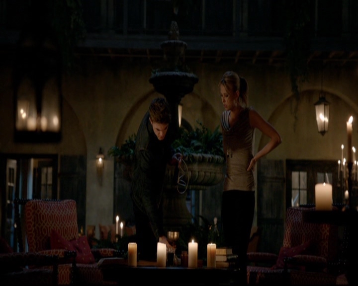 VampireDiariesWorld-dot-nl_TheOriginals_3x15AnOldFriendCalls1635.jpg