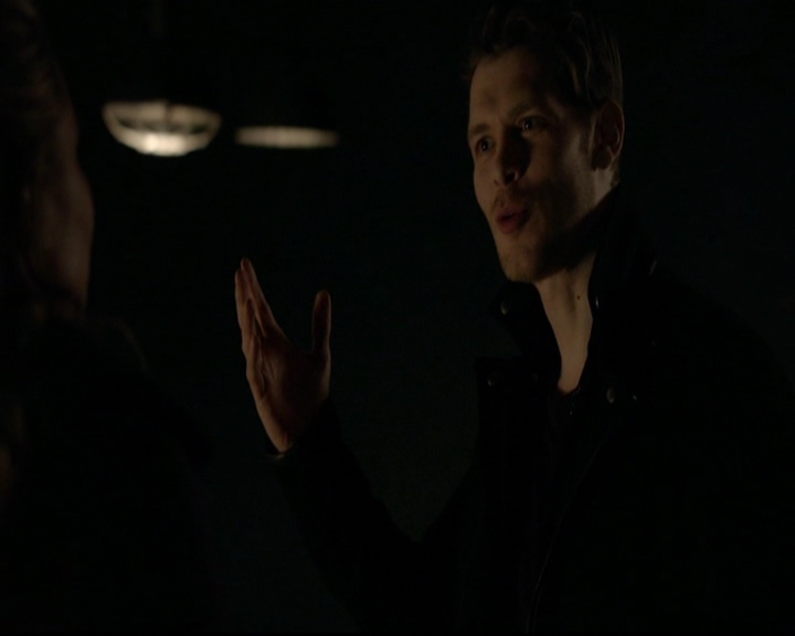 VampireDiariesWorld-dot-nl_TheOriginals_3x15AnOldFriendCalls1737.jpg