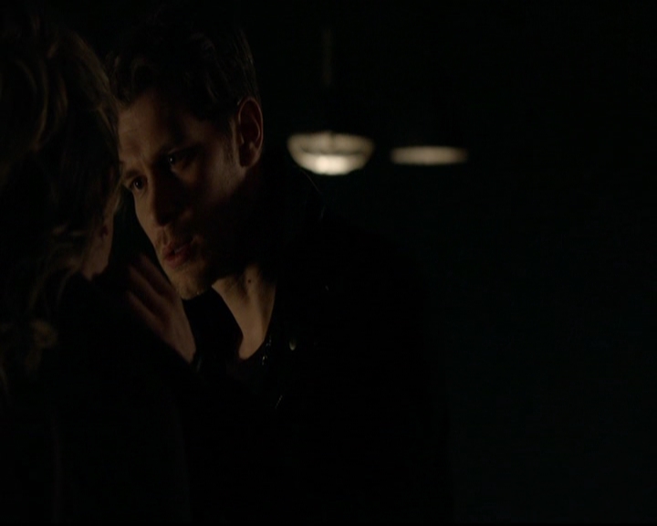 VampireDiariesWorld-dot-nl_TheOriginals_3x15AnOldFriendCalls1755.jpg