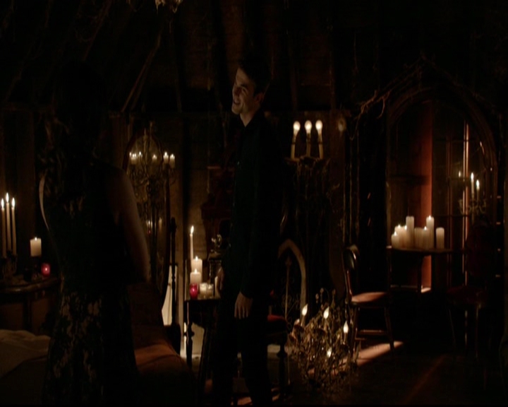 VampireDiariesWorld-dot-nl_TheOriginals_3x15AnOldFriendCalls1945.jpg