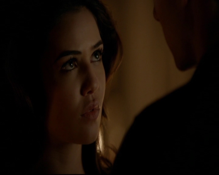 VampireDiariesWorld-dot-nl_TheOriginals_3x15AnOldFriendCalls1974.jpg