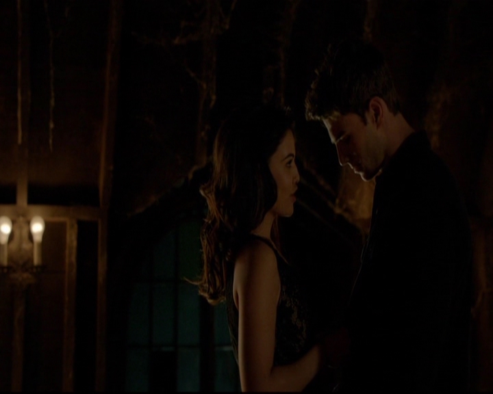 VampireDiariesWorld-dot-nl_TheOriginals_3x15AnOldFriendCalls1982.jpg