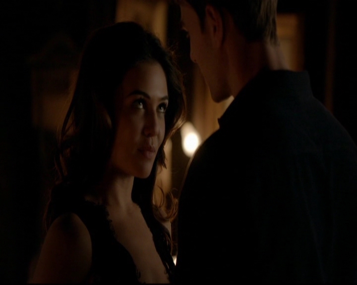 VampireDiariesWorld-dot-nl_TheOriginals_3x15AnOldFriendCalls1987.jpg