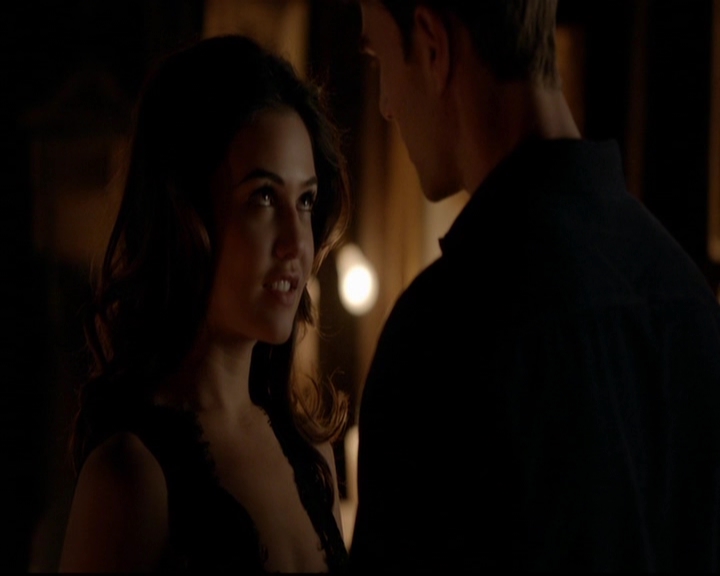 VampireDiariesWorld-dot-nl_TheOriginals_3x15AnOldFriendCalls1988.jpg