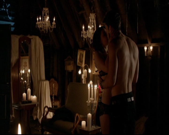 VampireDiariesWorld-dot-nl_TheOriginals_3x15AnOldFriendCalls2007.jpg