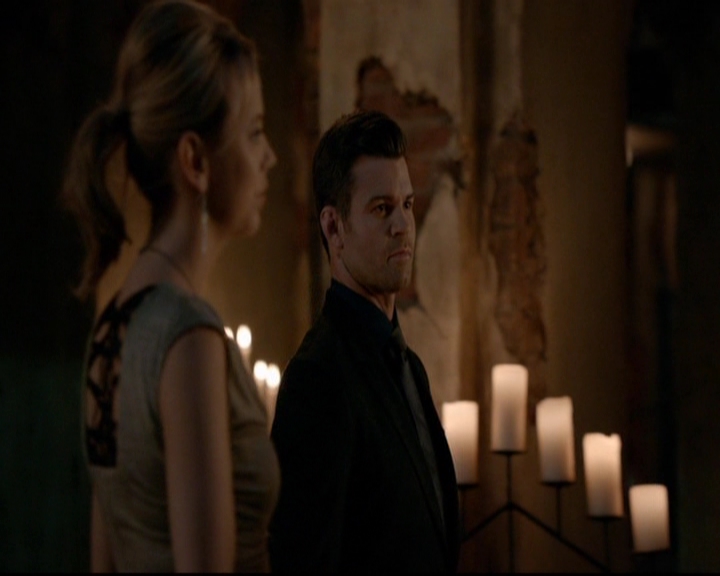 VampireDiariesWorld-dot-nl_TheOriginals_3x15AnOldFriendCalls2091.jpg