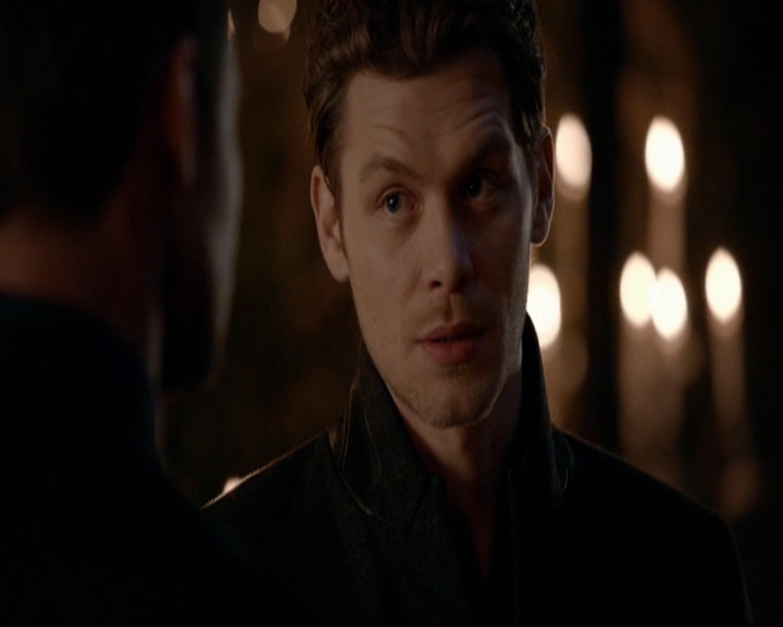 VampireDiariesWorld-dot-nl_TheOriginals_3x15AnOldFriendCalls2104.jpg