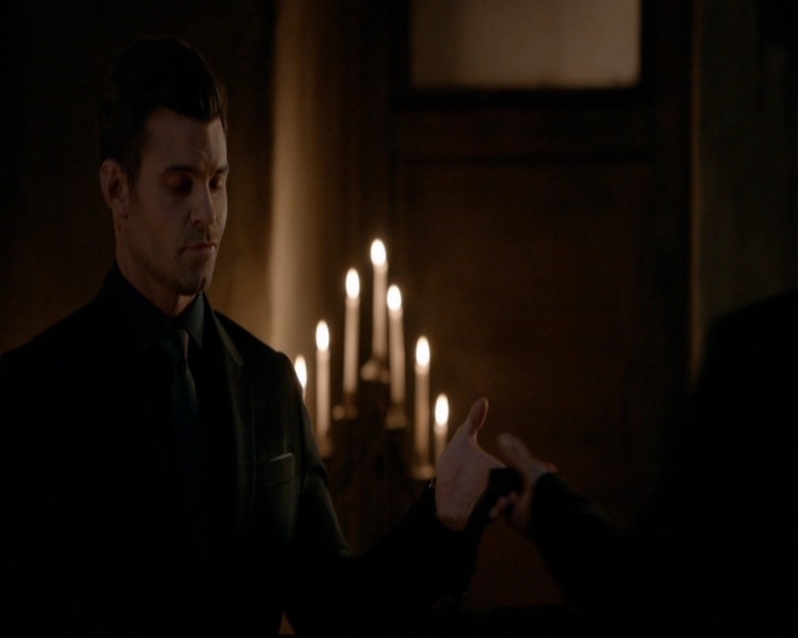 VampireDiariesWorld-dot-nl_TheOriginals_3x15AnOldFriendCalls2114.jpg