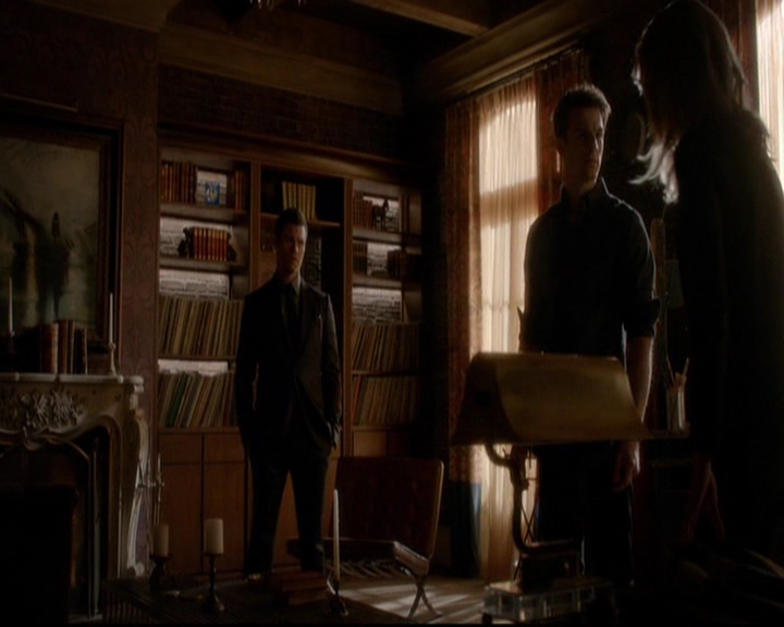 VampireDiariesWorld-dot-nl_TheOriginals_3x16AloneWithEverybody0395.jpg