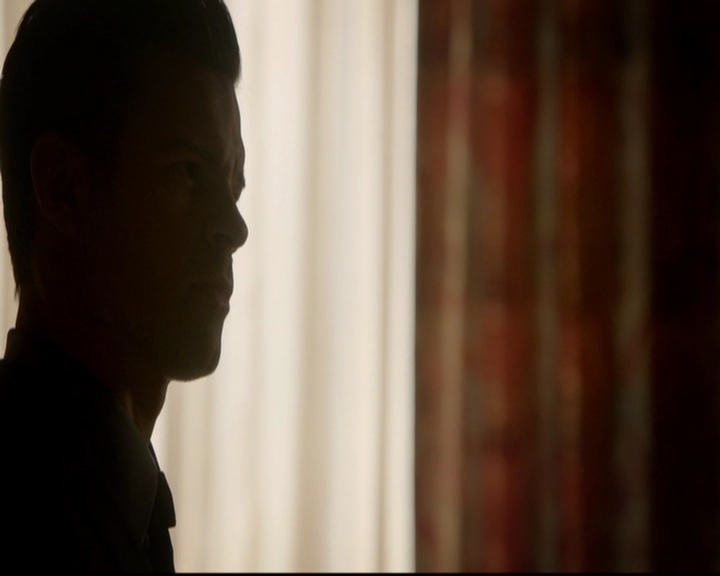 VampireDiariesWorld-dot-nl_TheOriginals_3x16AloneWithEverybody0419.jpg