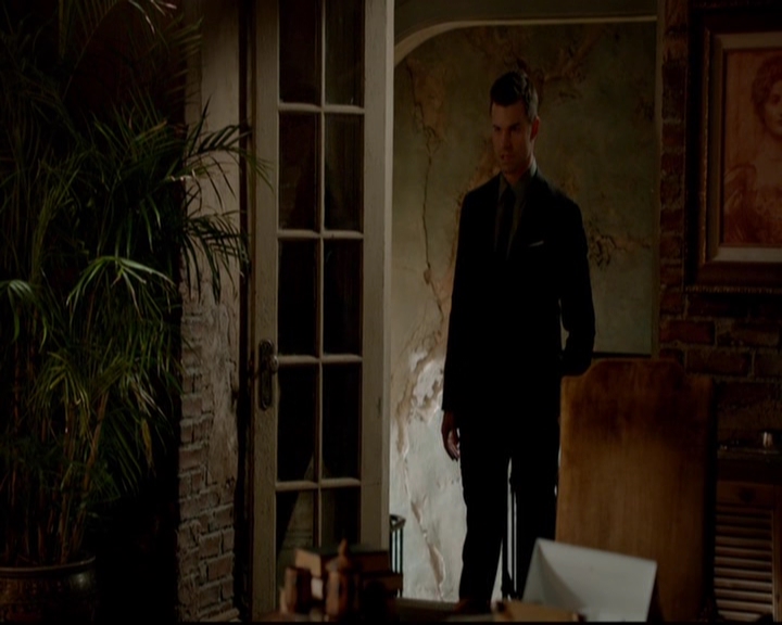 VampireDiariesWorld-dot-nl_TheOriginals_3x16AloneWithEverybody0600.jpg