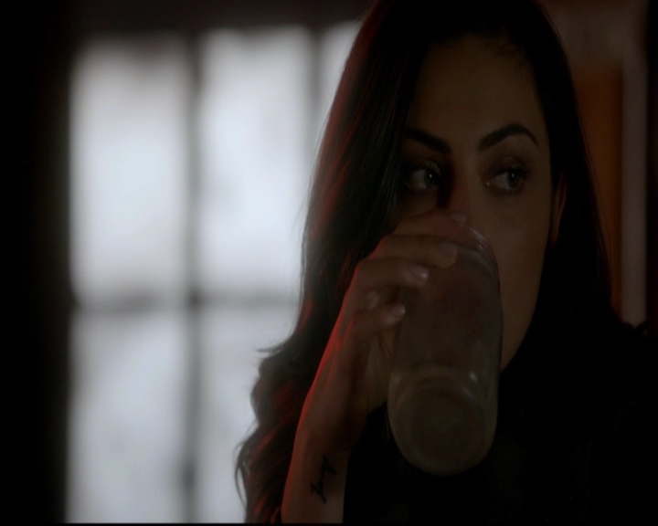 VampireDiariesWorld-dot-nl_TheOriginals_3x16AloneWithEverybody0640.jpg