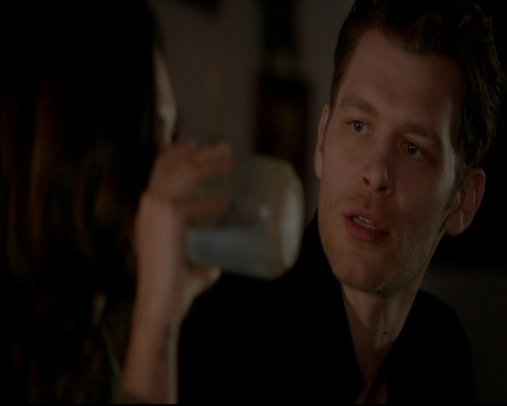 VampireDiariesWorld-dot-nl_TheOriginals_3x16AloneWithEverybody0642.jpg