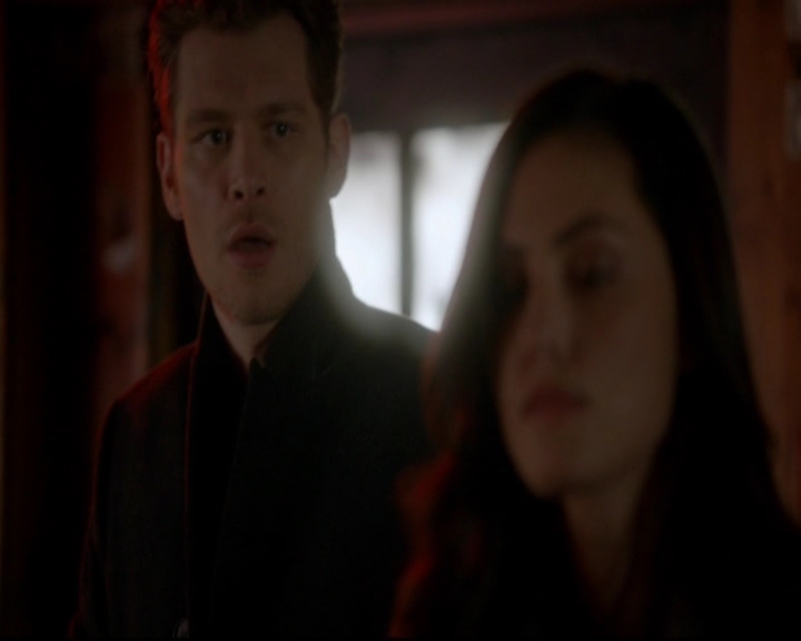 VampireDiariesWorld-dot-nl_TheOriginals_3x16AloneWithEverybody0729.jpg