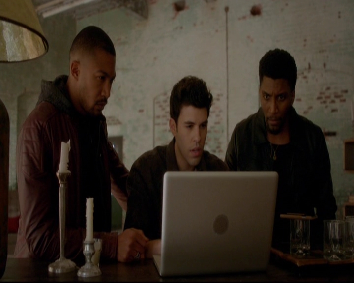 VampireDiariesWorld-dot-nl_TheOriginals_3x16AloneWithEverybody0752.jpg