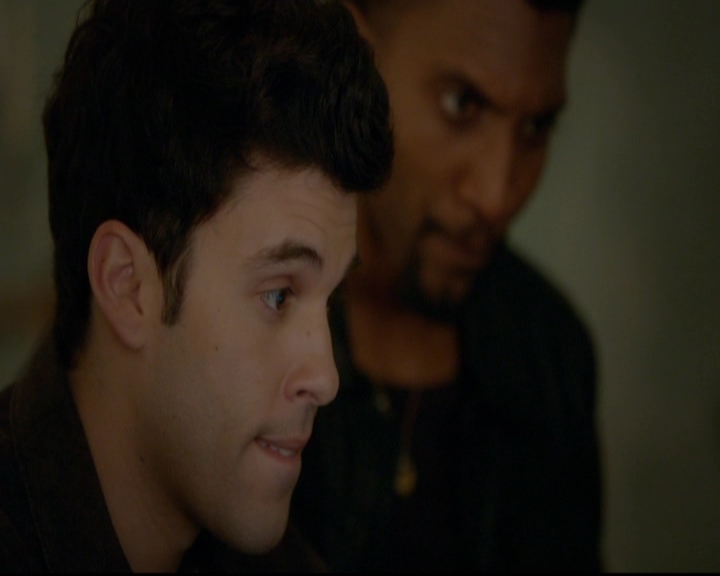 VampireDiariesWorld-dot-nl_TheOriginals_3x16AloneWithEverybody0785.jpg