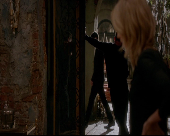 VampireDiariesWorld-dot-nl_TheOriginals_3x16AloneWithEverybody0834.jpg