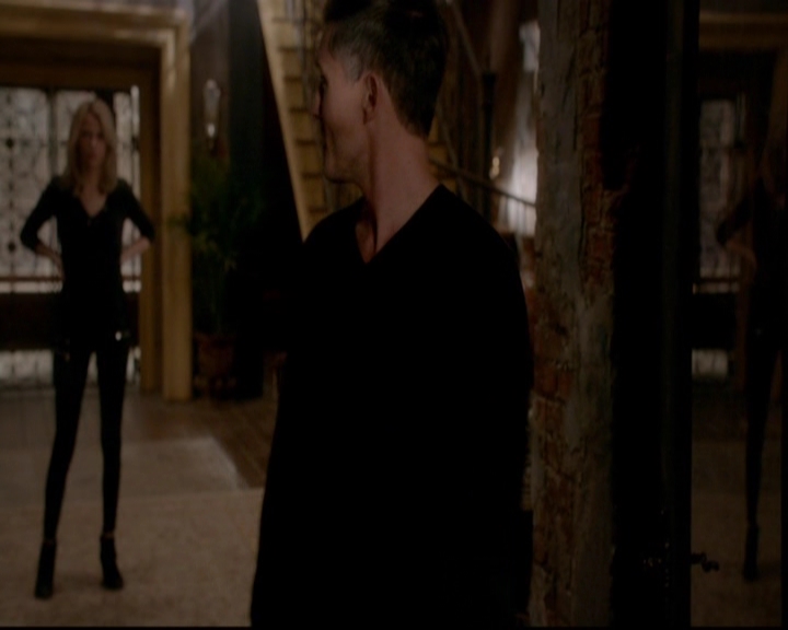 VampireDiariesWorld-dot-nl_TheOriginals_3x16AloneWithEverybody0844.jpg