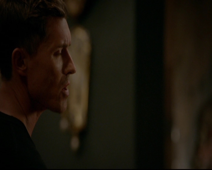 VampireDiariesWorld-dot-nl_TheOriginals_3x16AloneWithEverybody0932.jpg