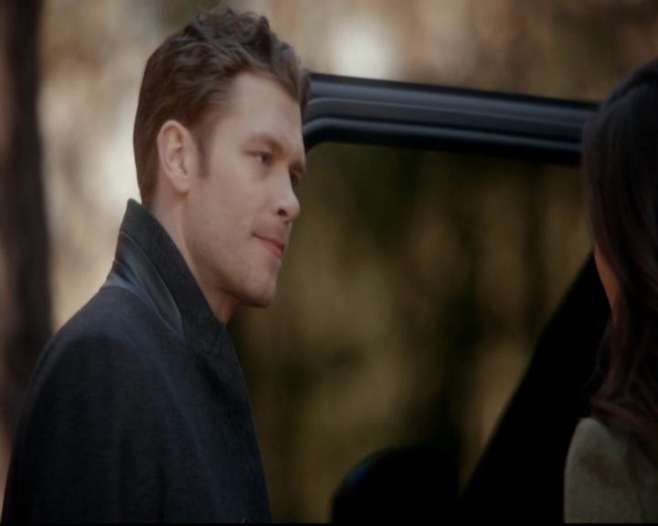 VampireDiariesWorld-dot-nl_TheOriginals_3x16AloneWithEverybody1015.jpg