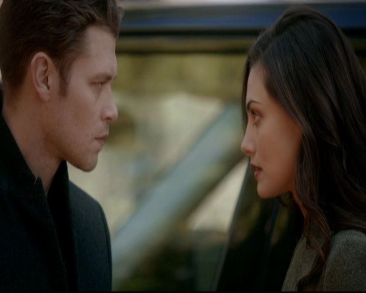 VampireDiariesWorld-dot-nl_TheOriginals_3x16AloneWithEverybody1122.jpg