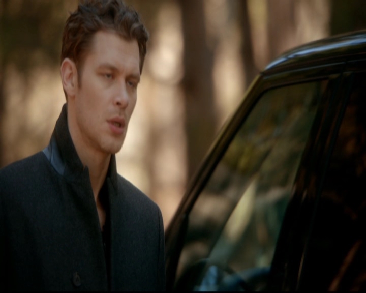 VampireDiariesWorld-dot-nl_TheOriginals_3x16AloneWithEverybody1128.jpg