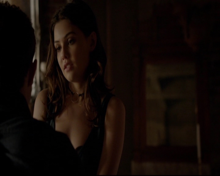 VampireDiariesWorld-dot-nl_TheOriginals_3x16AloneWithEverybody1152.jpg