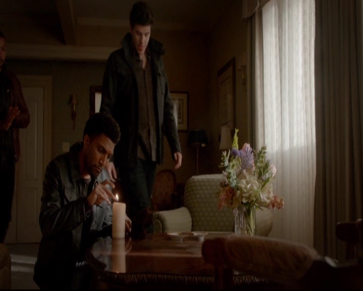 VampireDiariesWorld-dot-nl_TheOriginals_3x16AloneWithEverybody1226.jpg