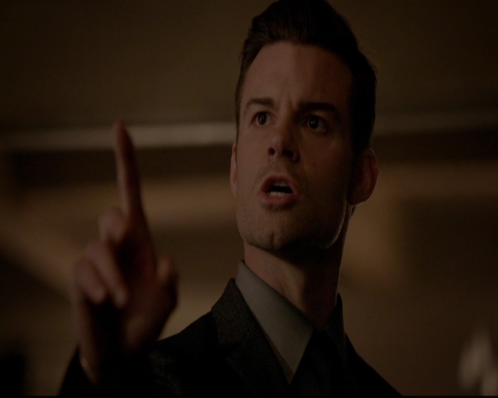 VampireDiariesWorld-dot-nl_TheOriginals_3x16AloneWithEverybody1378.jpg