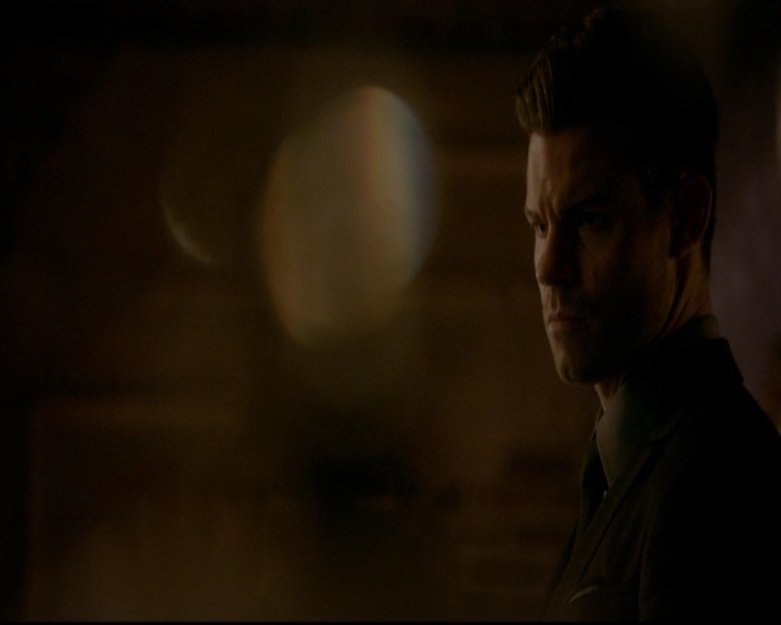 VampireDiariesWorld-dot-nl_TheOriginals_3x16AloneWithEverybody1427.jpg