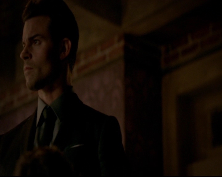 VampireDiariesWorld-dot-nl_TheOriginals_3x16AloneWithEverybody1437.jpg