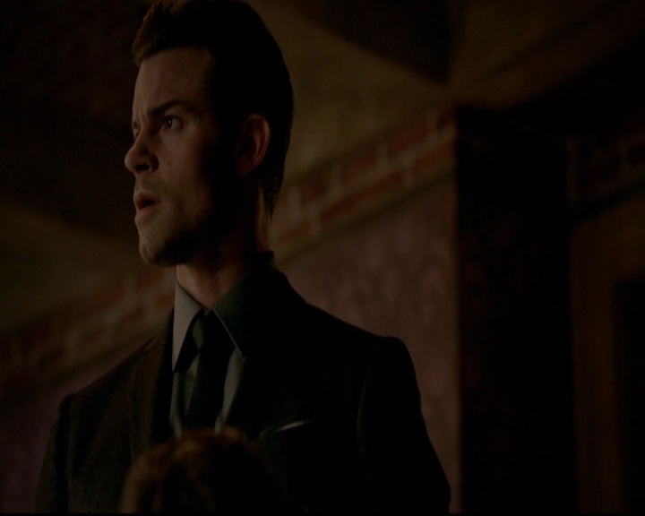 VampireDiariesWorld-dot-nl_TheOriginals_3x16AloneWithEverybody1438.jpg