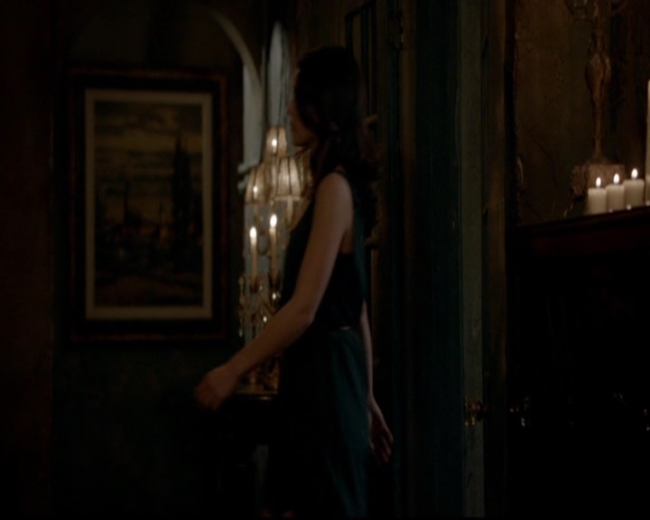 VampireDiariesWorld-dot-nl_TheOriginals_3x16AloneWithEverybody1516.jpg