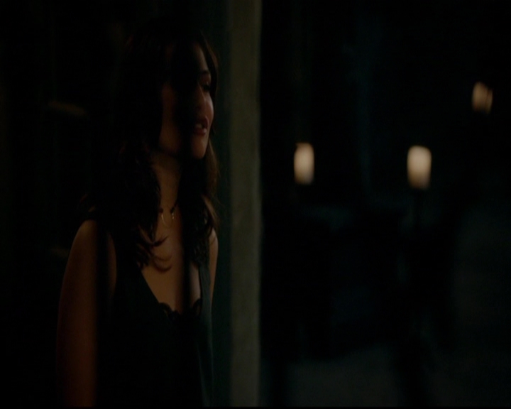 VampireDiariesWorld-dot-nl_TheOriginals_3x16AloneWithEverybody1524.jpg