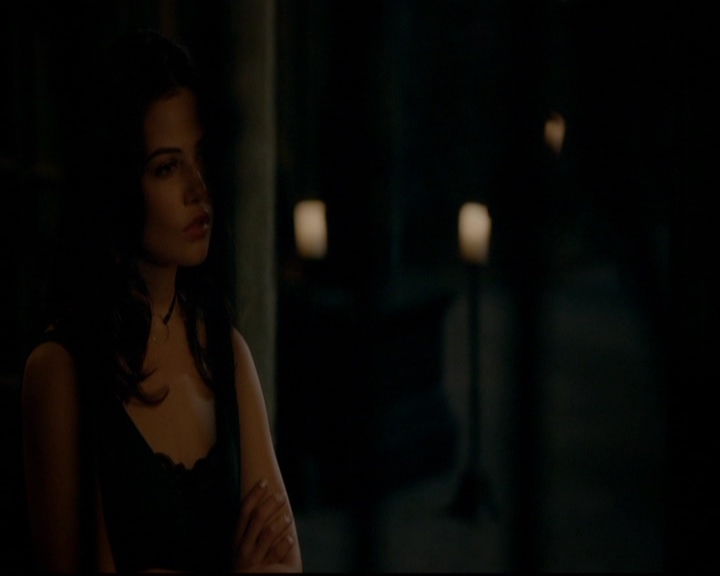 VampireDiariesWorld-dot-nl_TheOriginals_3x16AloneWithEverybody1535.jpg