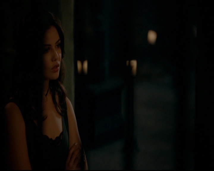 VampireDiariesWorld-dot-nl_TheOriginals_3x16AloneWithEverybody1537.jpg