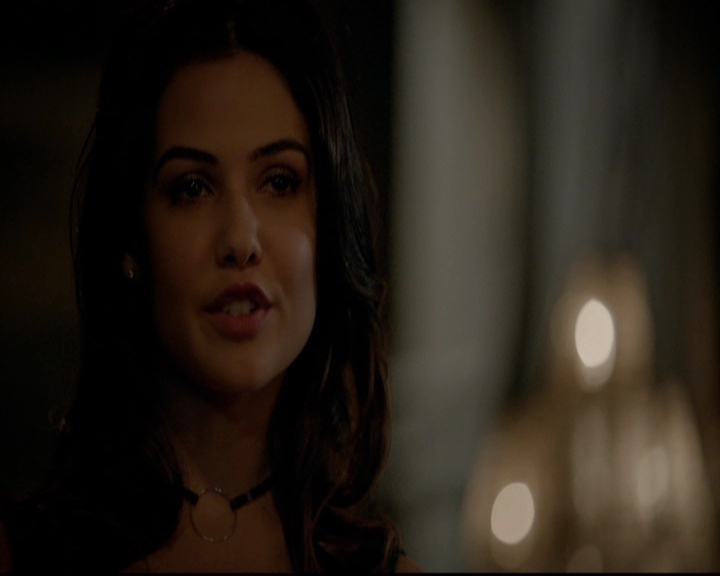 VampireDiariesWorld-dot-nl_TheOriginals_3x16AloneWithEverybody1552.jpg