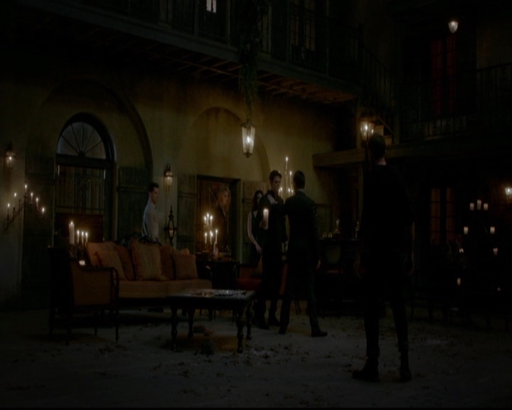 VampireDiariesWorld-dot-nl_TheOriginals_3x16AloneWithEverybody1629.jpg