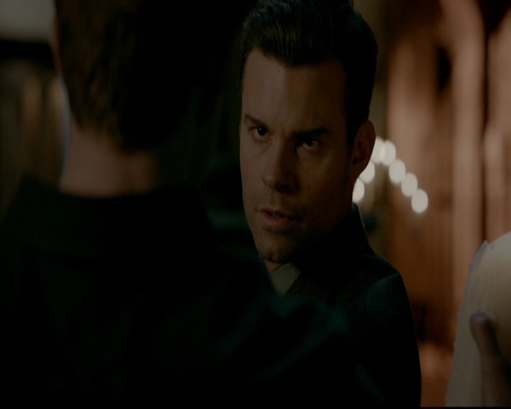 VampireDiariesWorld-dot-nl_TheOriginals_3x16AloneWithEverybody1633.jpg