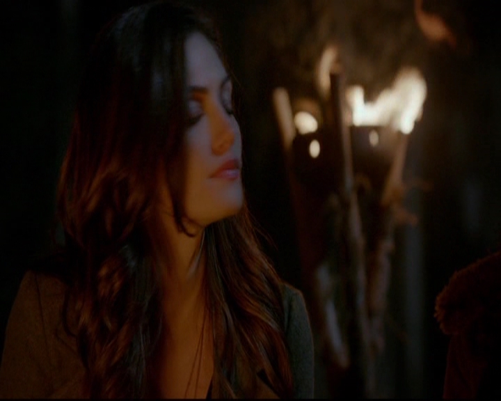 VampireDiariesWorld-dot-nl_TheOriginals_3x16AloneWithEverybody1781.jpg