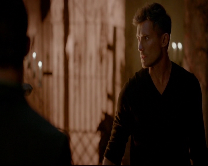 VampireDiariesWorld-dot-nl_TheOriginals_3x16AloneWithEverybody1845.jpg