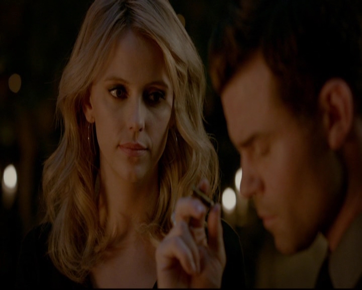 VampireDiariesWorld-dot-nl_TheOriginals_3x16AloneWithEverybody1917.jpg